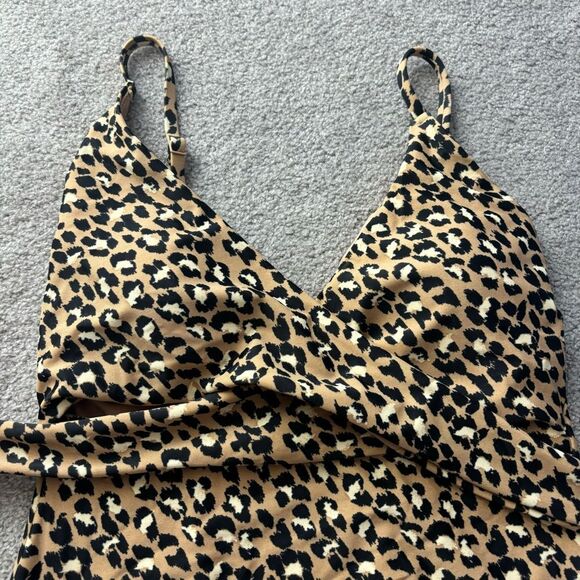 Aerie Leopard Wrap One Piece Swimsuit cheetah women’s large swim - Picture 10 of 10